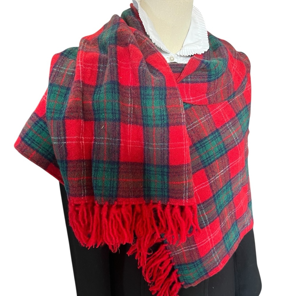 Vintage Sally Gee Red and Green wool Plaid Women's Scarf Ralph Lauren Christmas
